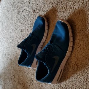 Nike Stefan Janoskis